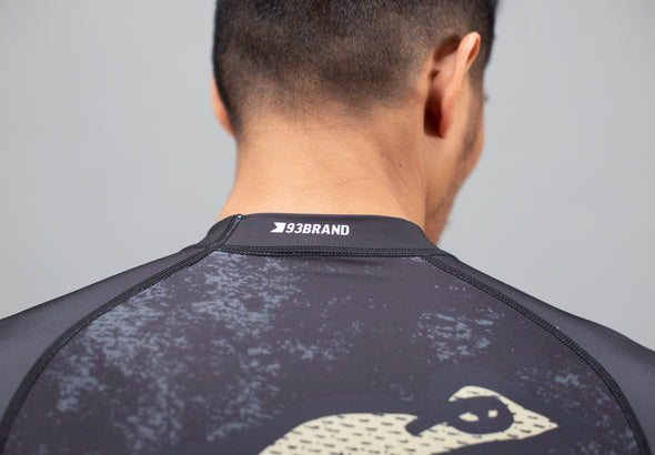 STRIKE Women's Rash Guard